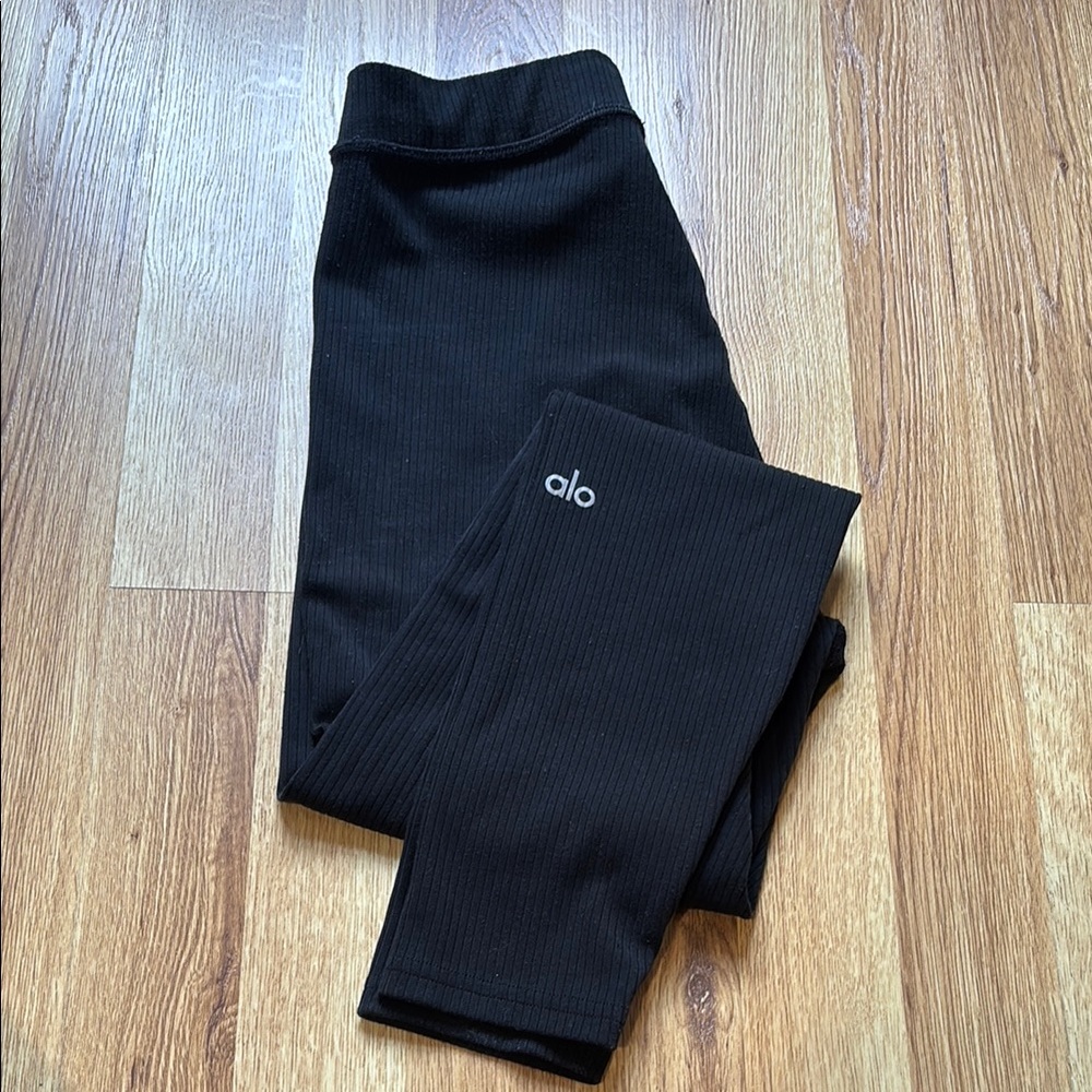 ALO Yoga Black Leggings